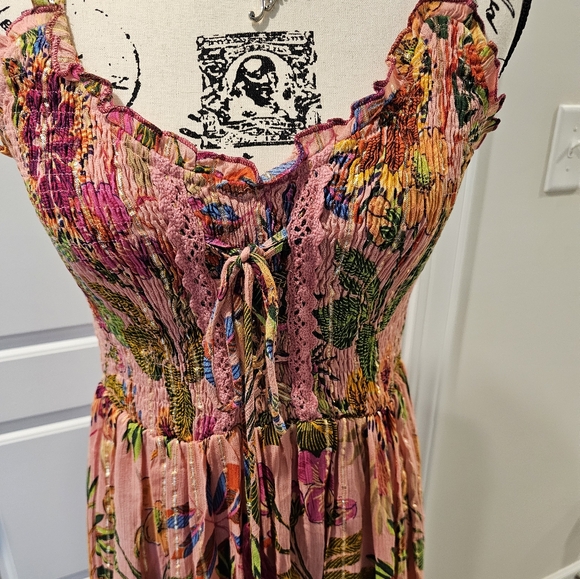 Floral Maxi Dress - Picture 2 of 9